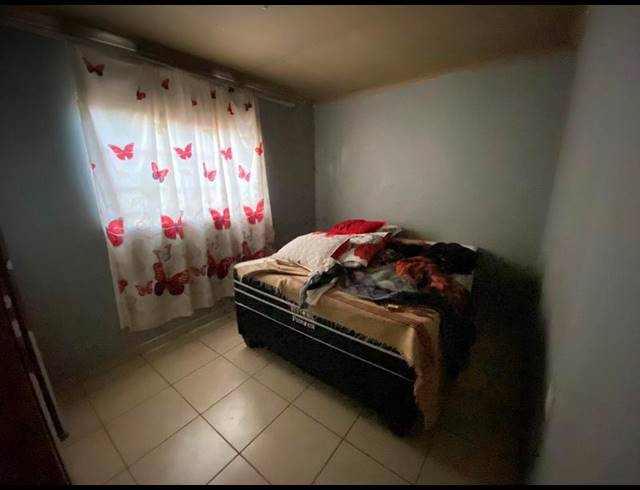 2 BEDROOM HOUSE FOR SALE IN PALM RIDGE EXT 2